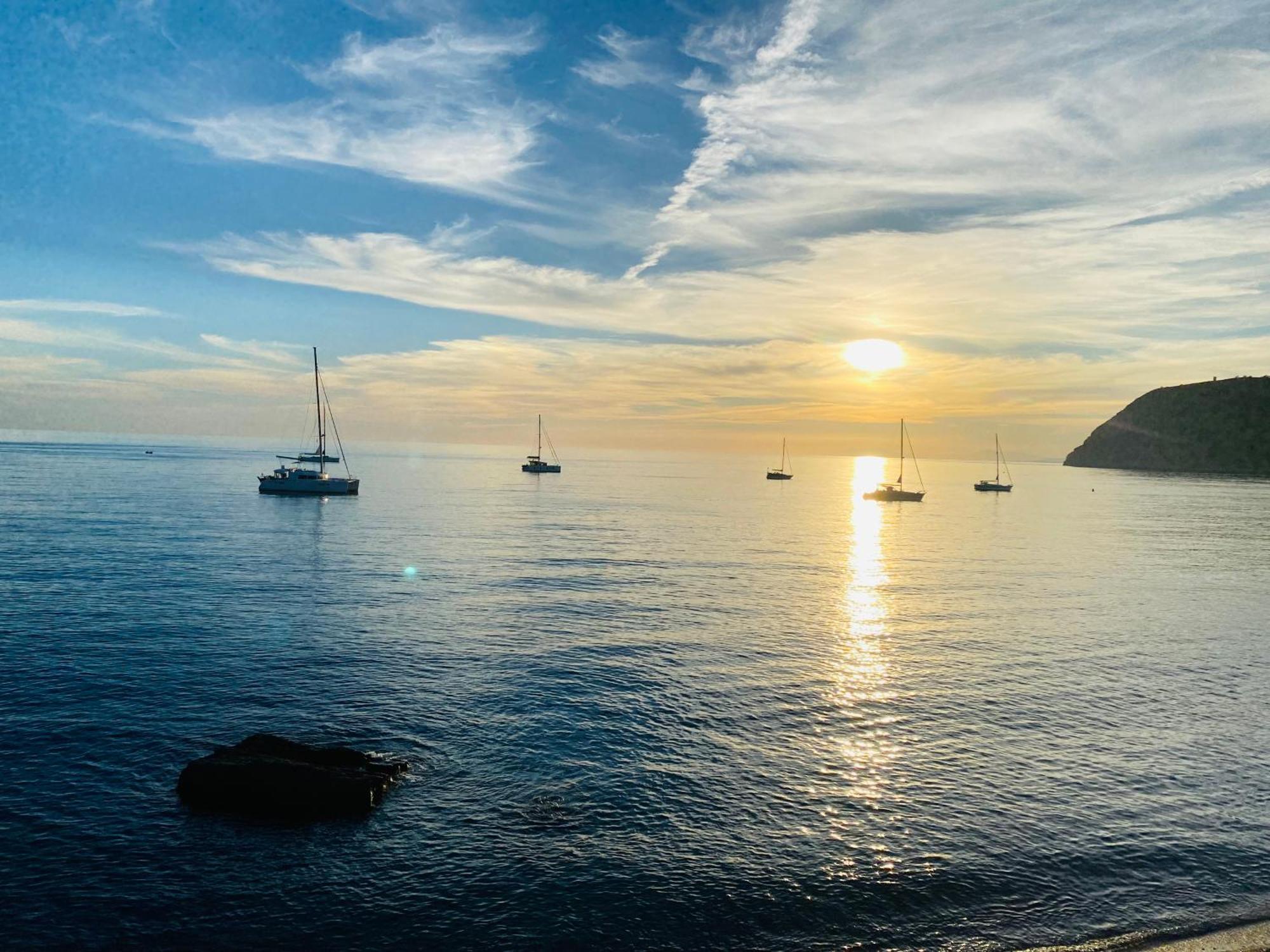 Jardines De Adnania En Marina Del Este Con Vista Al Mar Ada Ла Херадура Екстериор снимка