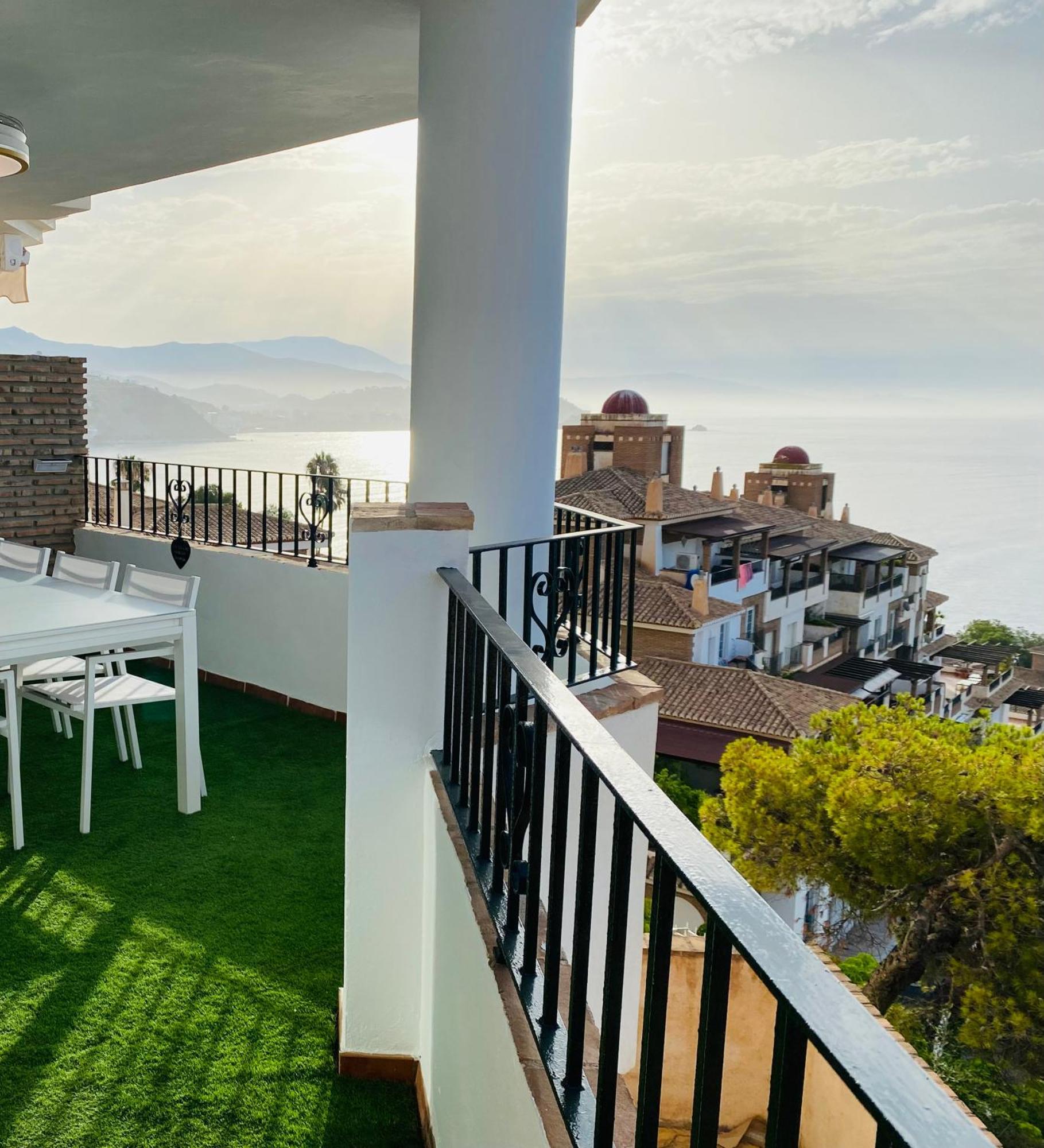 Jardines De Adnania En Marina Del Este Con Vista Al Mar Ada Ла Херадура Екстериор снимка