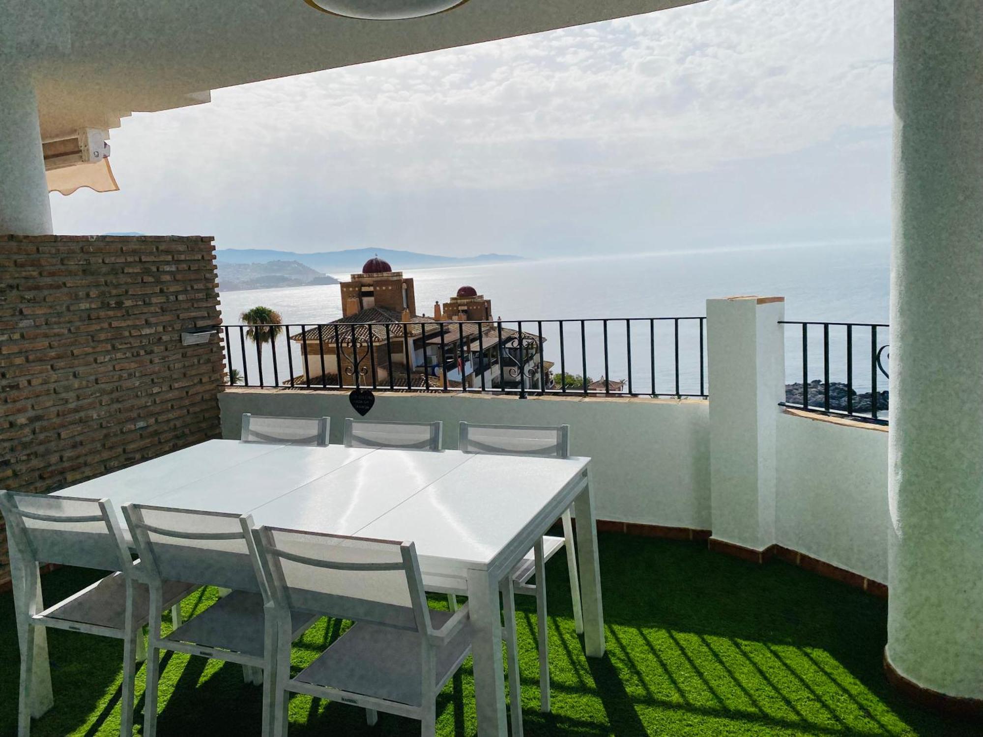 Jardines De Adnania En Marina Del Este Con Vista Al Mar Ada Ла Херадура Екстериор снимка