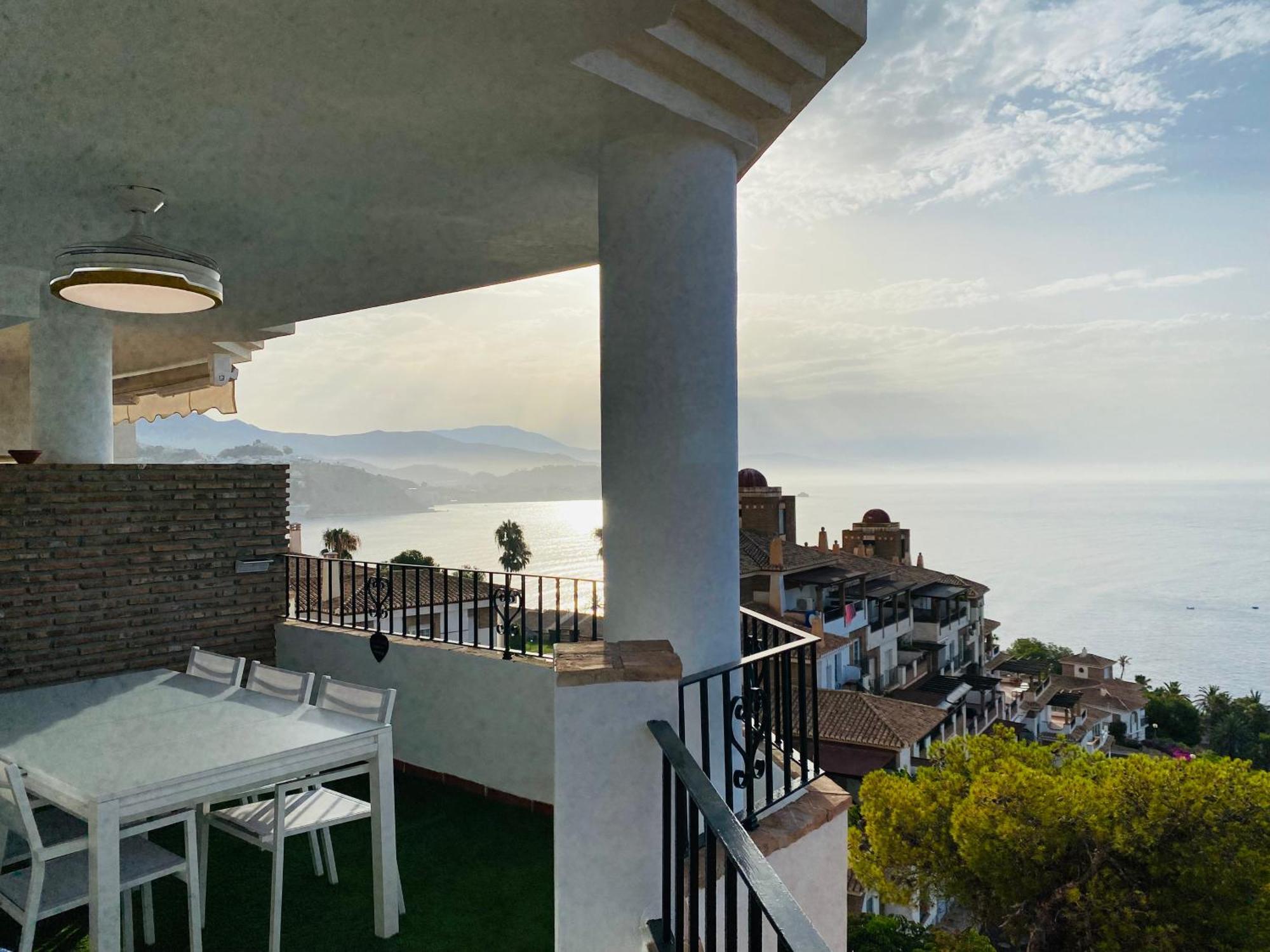 Jardines De Adnania En Marina Del Este Con Vista Al Mar Ada Ла Херадура Екстериор снимка